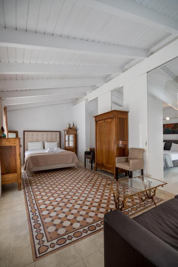 אתונה Apollonas Luxurious Apartments מראה חיצוני תמונה