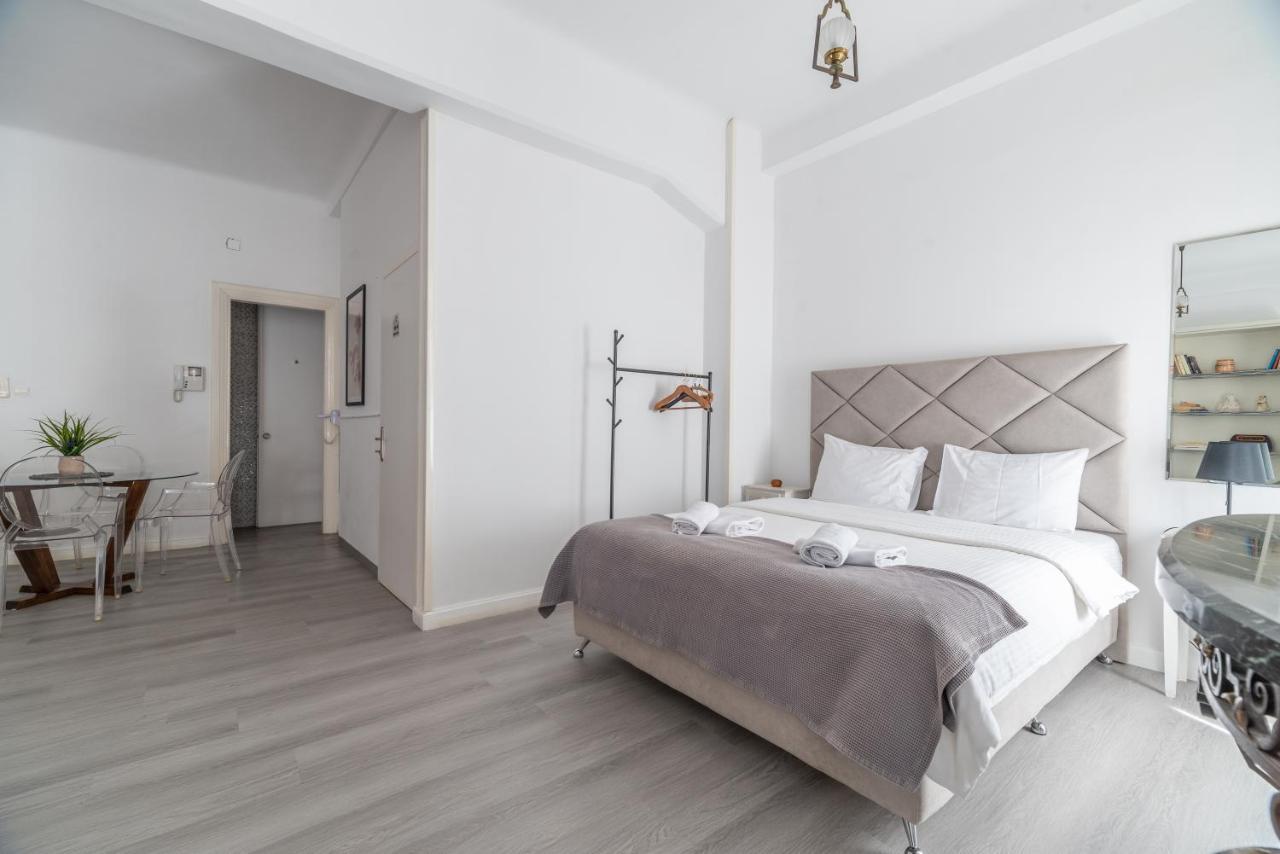 אתונה Apollonas Luxurious Apartments מראה חיצוני תמונה