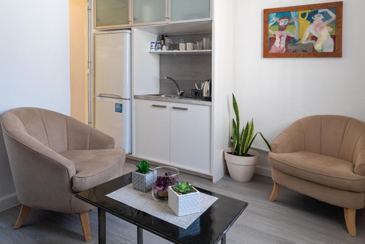 אתונה Apollonas Luxurious Apartments מראה חיצוני תמונה
