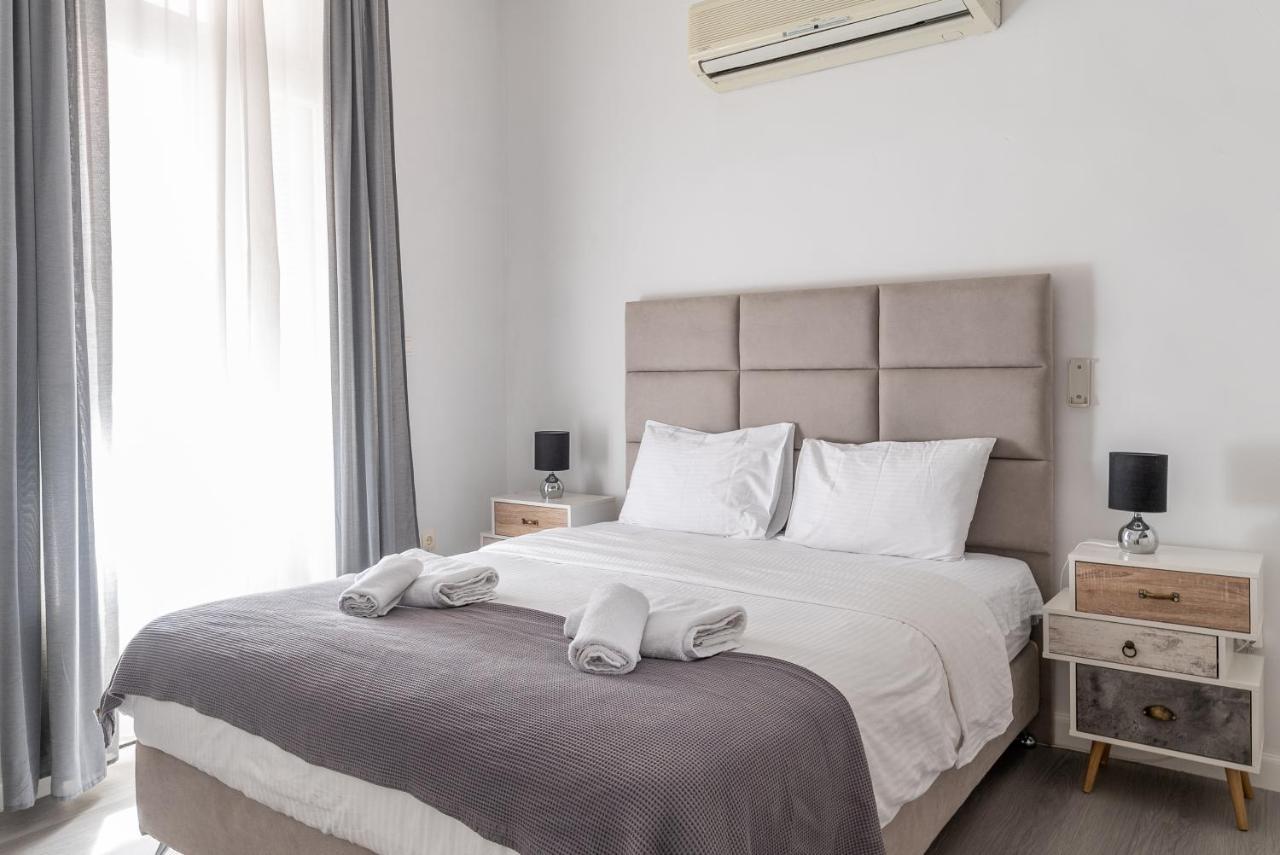 אתונה Apollonas Luxurious Apartments מראה חיצוני תמונה