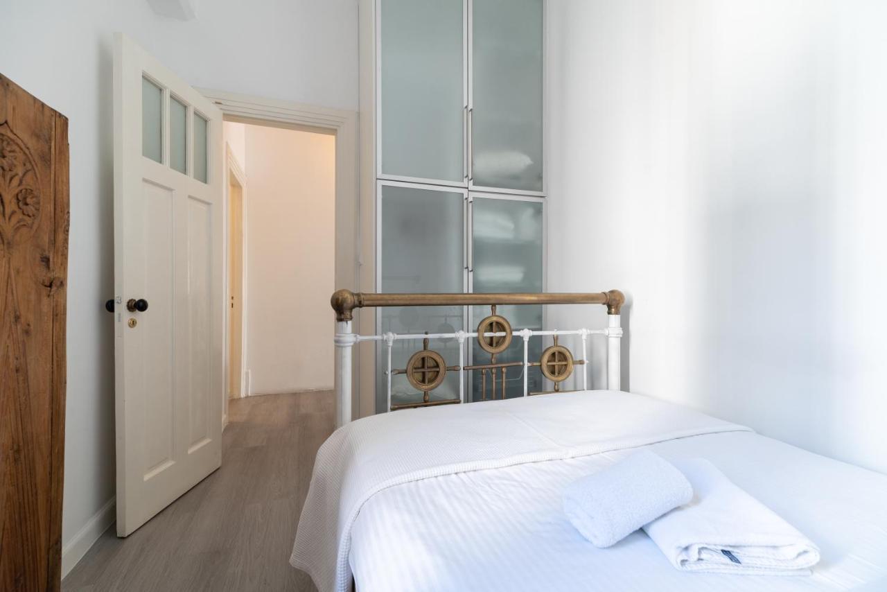אתונה Apollonas Luxurious Apartments מראה חיצוני תמונה